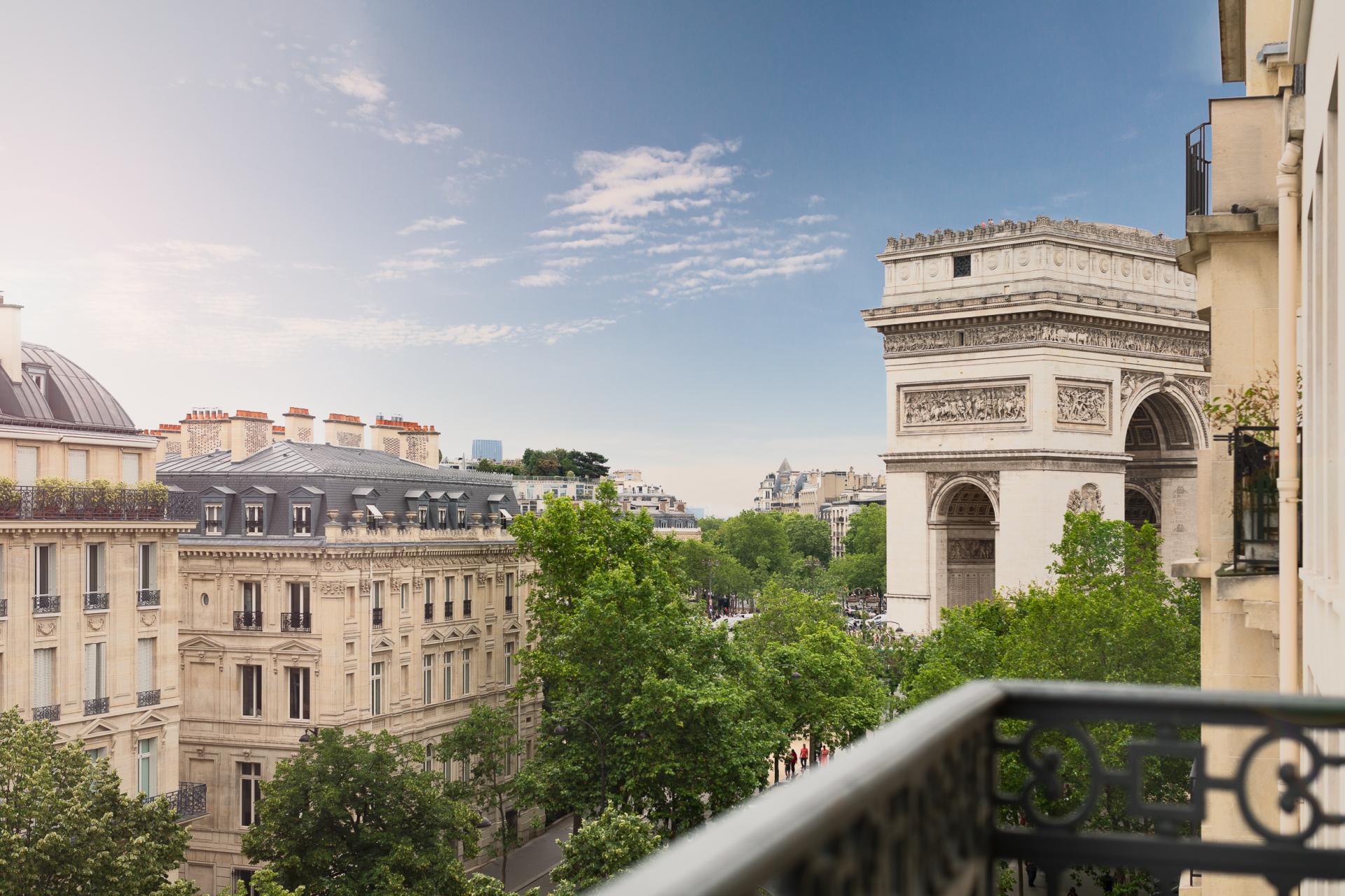 Hôtel Miss Fuller - Vue Arc de Triomphe